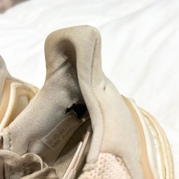 Adidas UltraBoost 20 SB Parley Running Shoes Tan Navy Women’s Size 8 Worn - Picture 8 of 8